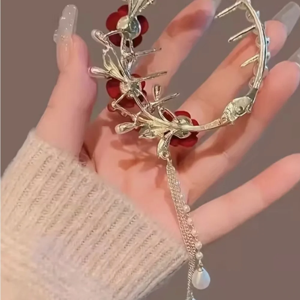 Elegant Red Rose and Faux Pearl Ponytail Clip